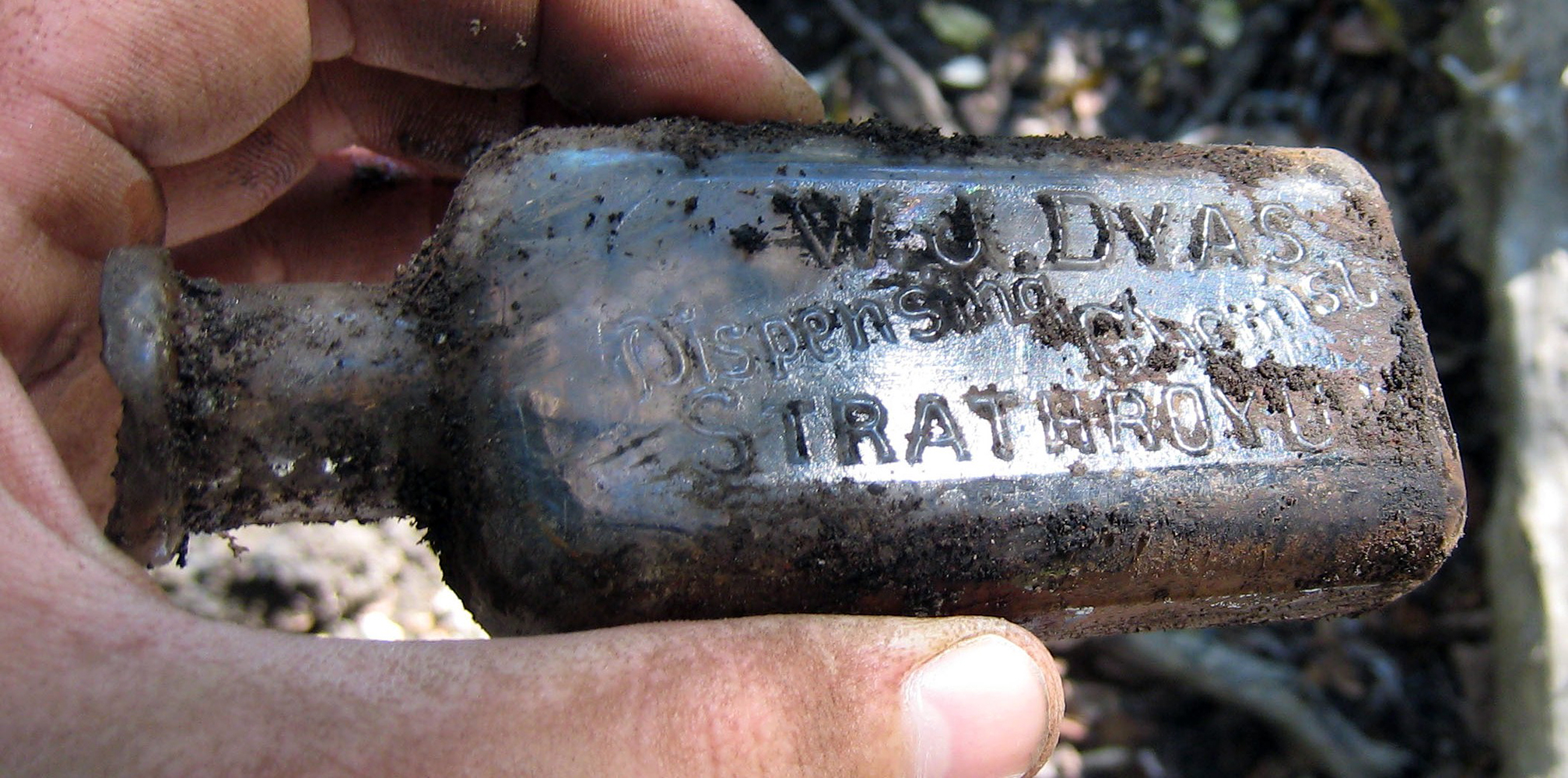 W.J.DYAS bottle from Strathroy, dug September, 2007